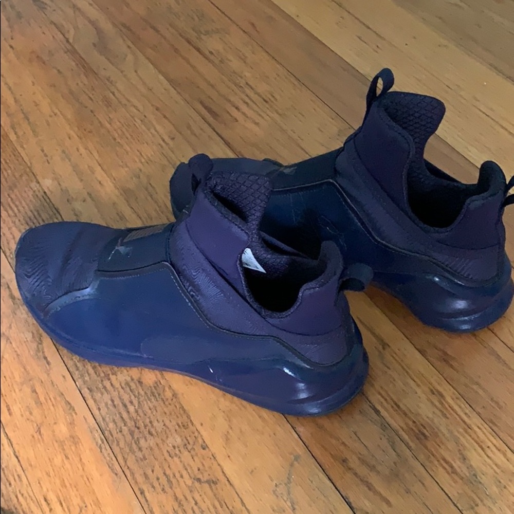 FLASH SALE ⚡️ Blue Puma Sneakers
